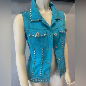 Monoreno Turquoise studded denim vest size small